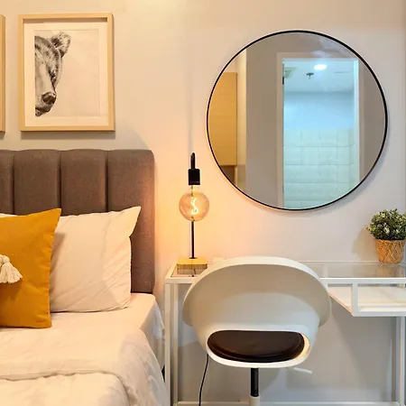 Premier 3Br With Fast Internet Near High Street Bgc