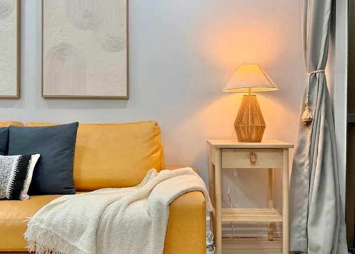 Premier 3br With Fast Internet Near High Street Bgc マニラ市