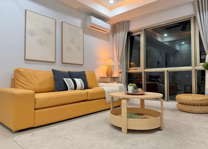 アパートホテル Premier 3br With Fast Internet Near High Street Bgc