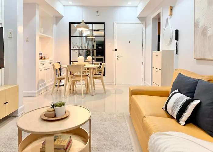 Premier 3br With Fast Internet Near High Street Bgc アパートホテル マニラ市