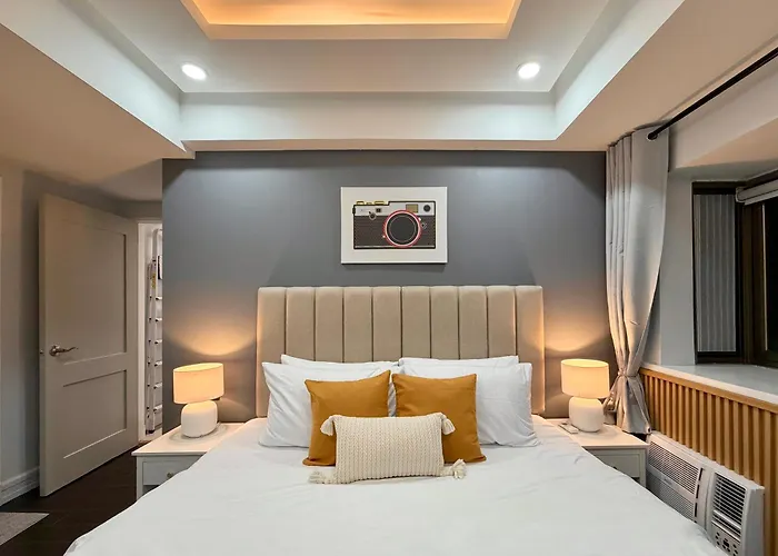 Premier 3br With Fast Internet Near High Street Bgc アパートホテル 4*