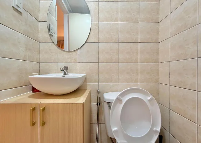 アパートホテル Premier 3br With Fast Internet Near High Street Bgc 4*